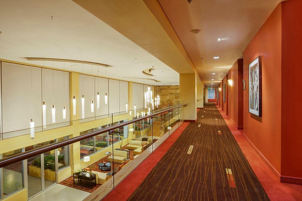 Courtyard By Marriott Leon At The Poliforum Exteriör bild