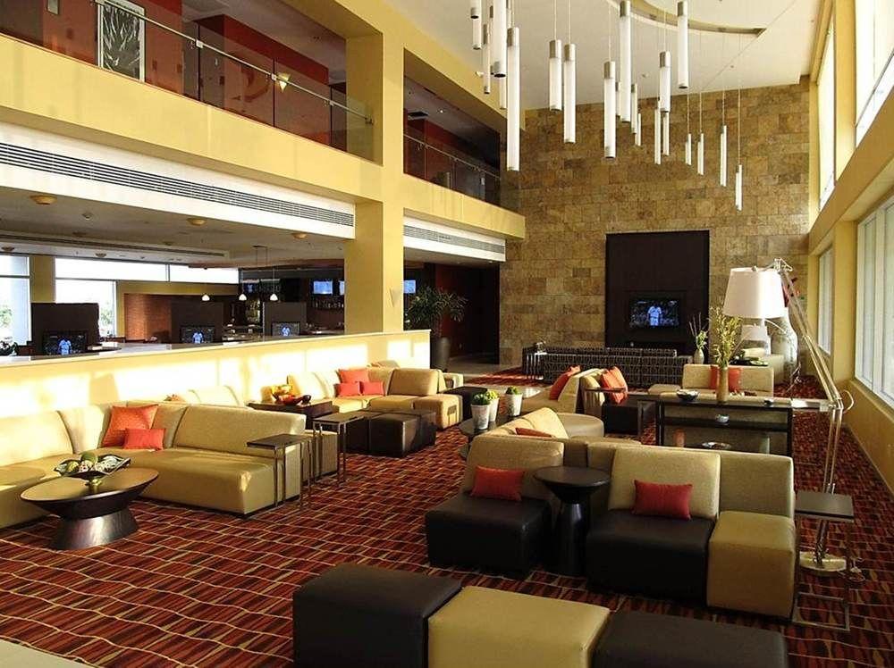 Courtyard By Marriott Leon At The Poliforum Exteriör bild